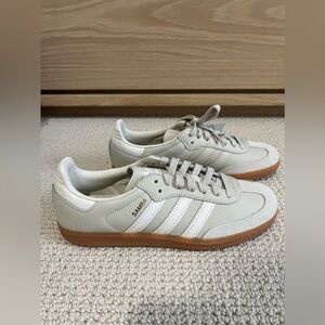 ADIDAS SAMBA OG Aluminum Gum (White/Beige/Gum)